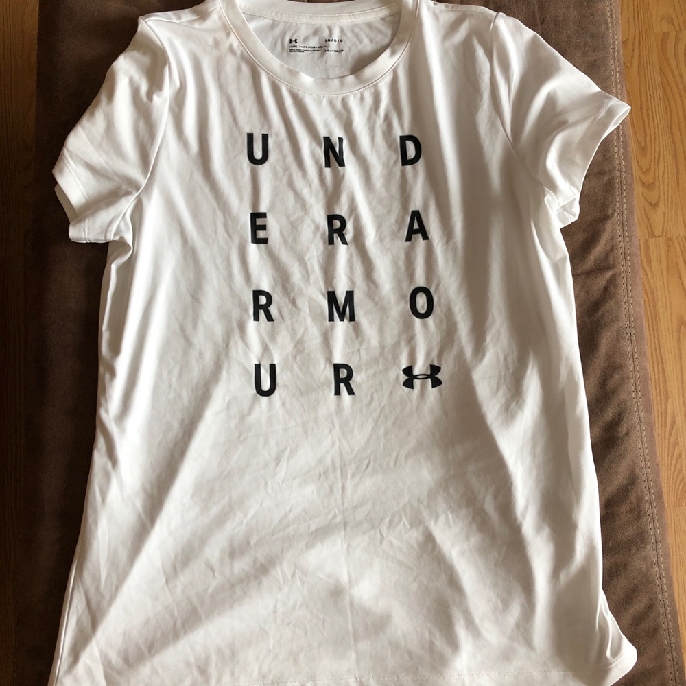 Women’s Under Armour shirt